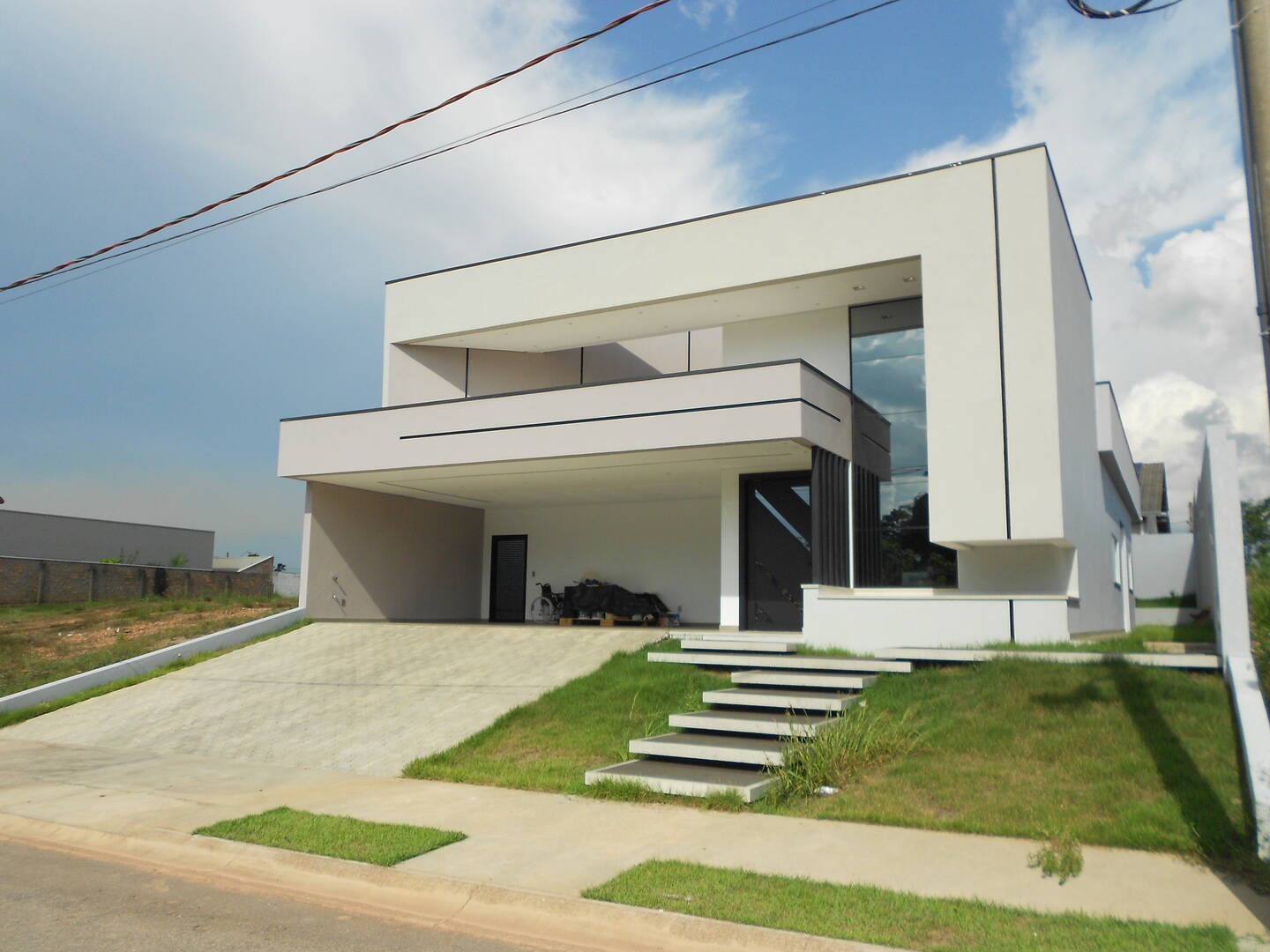 Casa de Condomínio à venda e aluguel com 3 quartos, 450m² - Foto 2