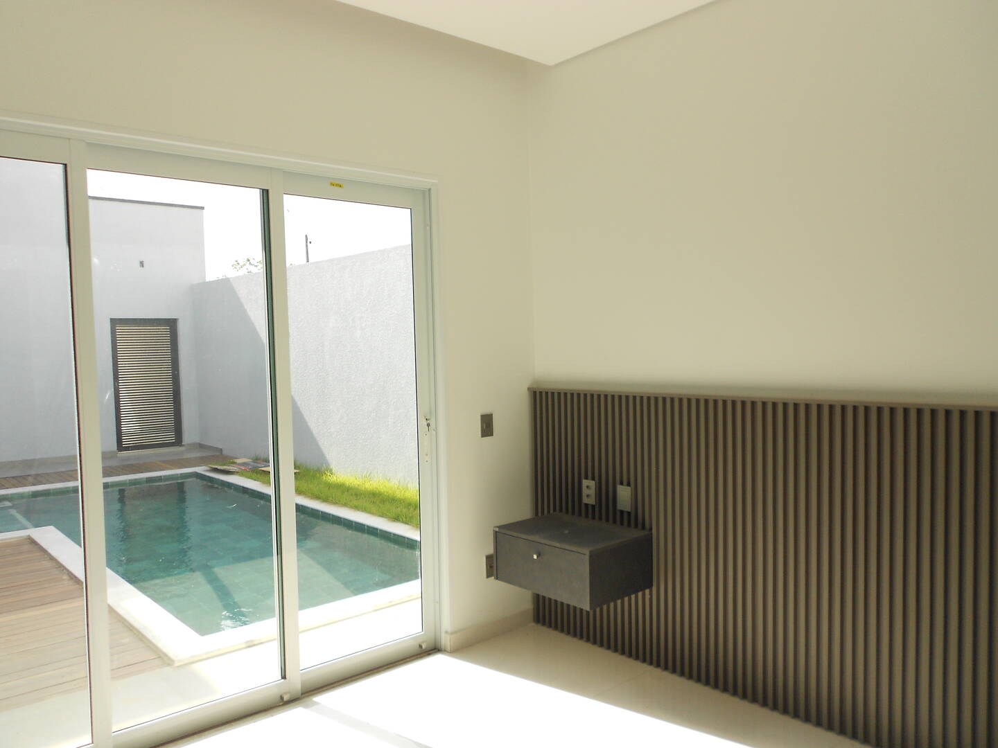 Casa de Condomínio à venda e aluguel com 3 quartos, 450m² - Foto 16