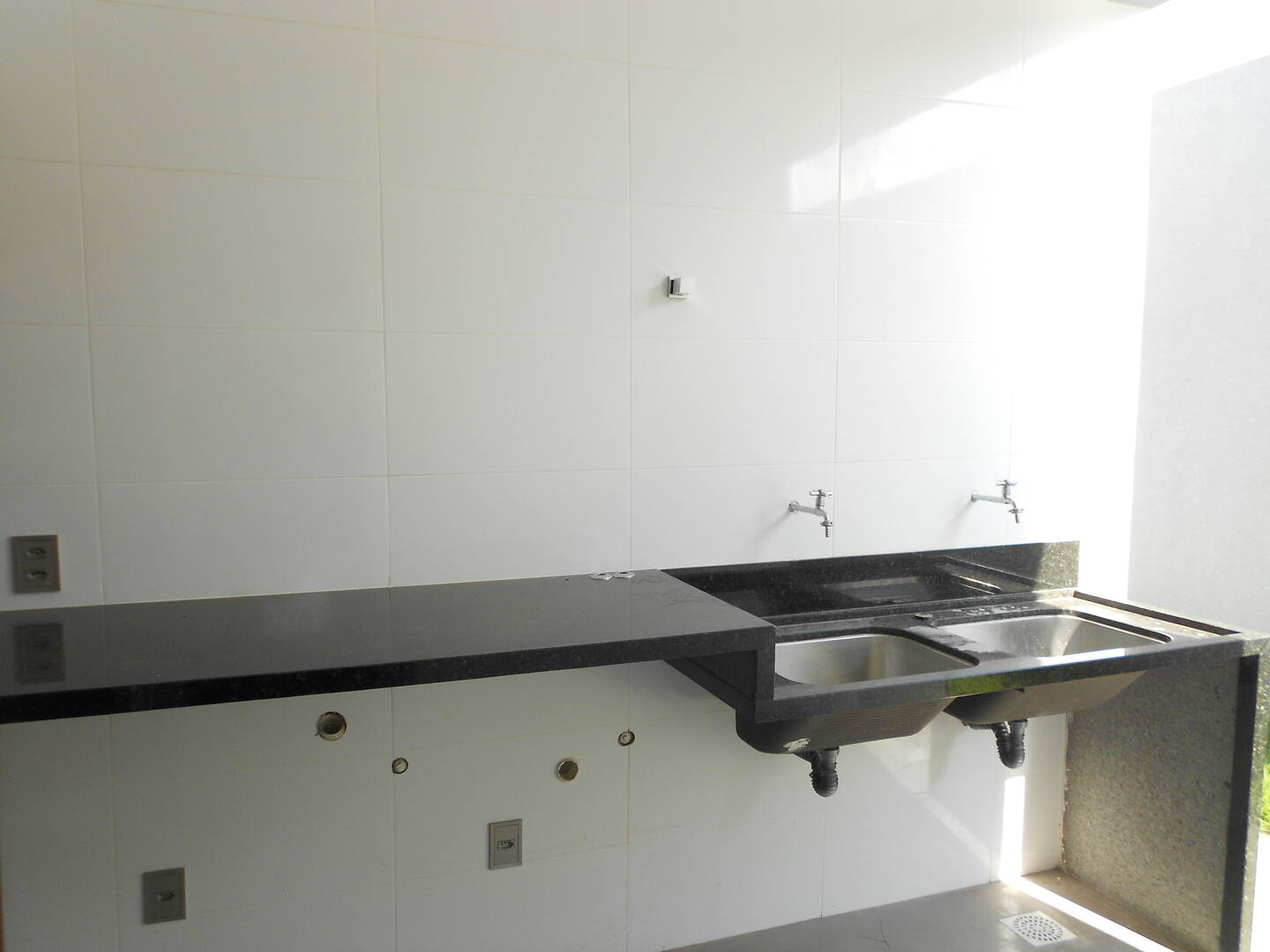 Casa de Condomínio à venda e aluguel com 3 quartos, 450m² - Foto 26