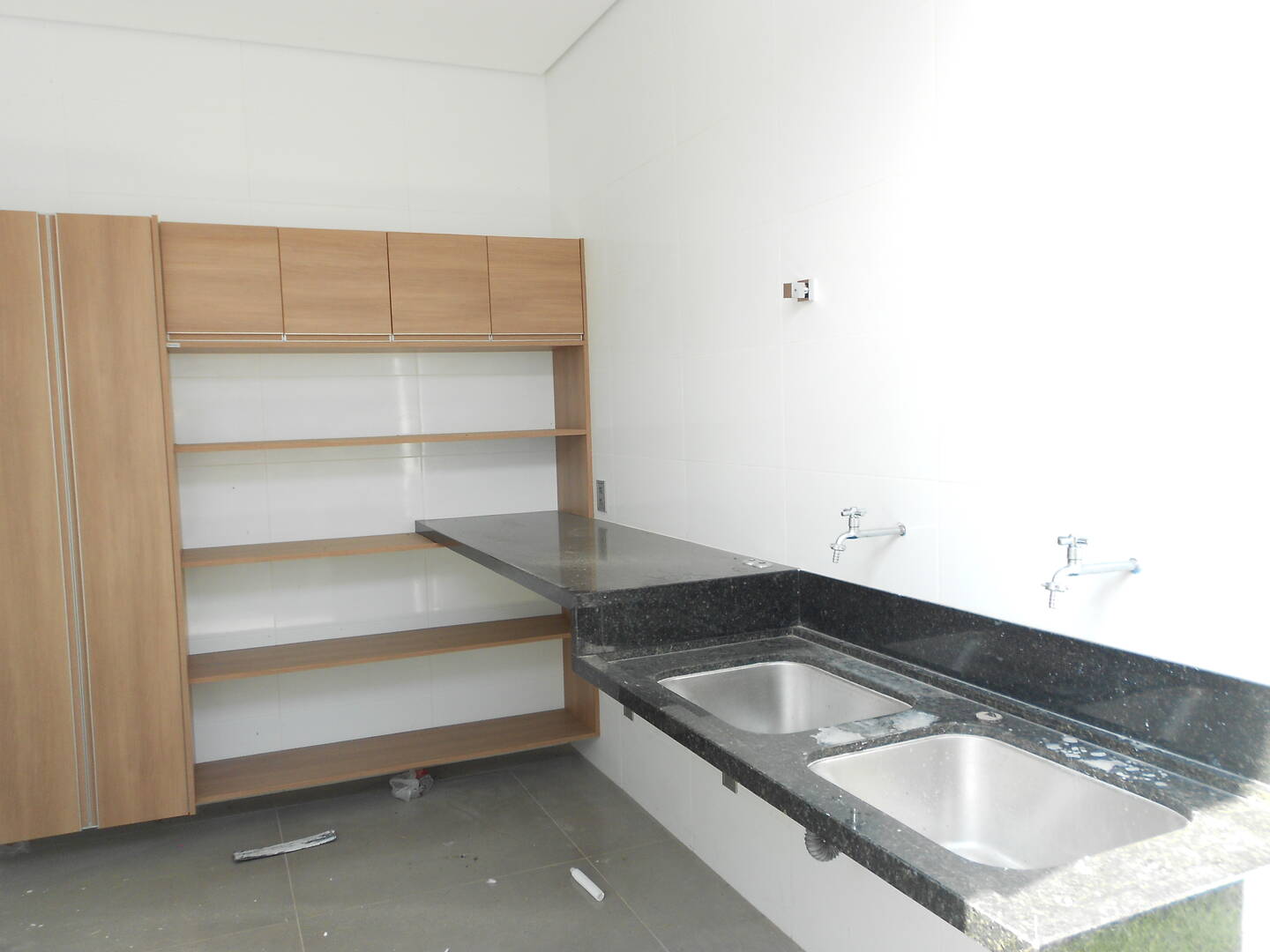 Casa de Condomínio à venda e aluguel com 3 quartos, 450m² - Foto 27