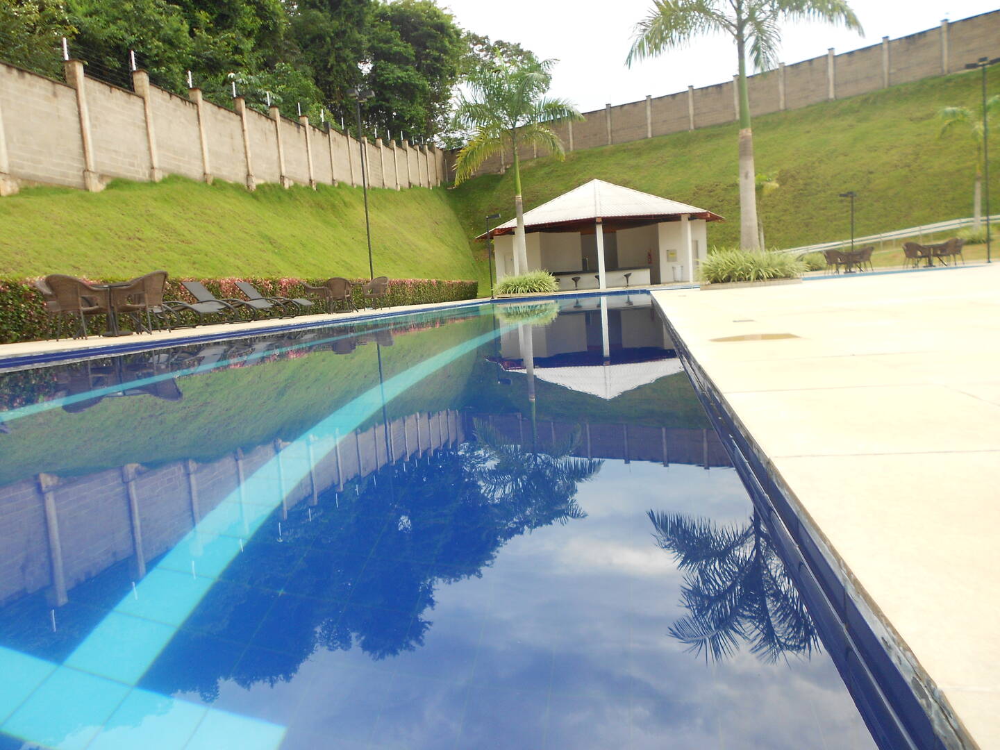 Casa de Condomínio à venda e aluguel com 3 quartos, 450m² - Foto 44