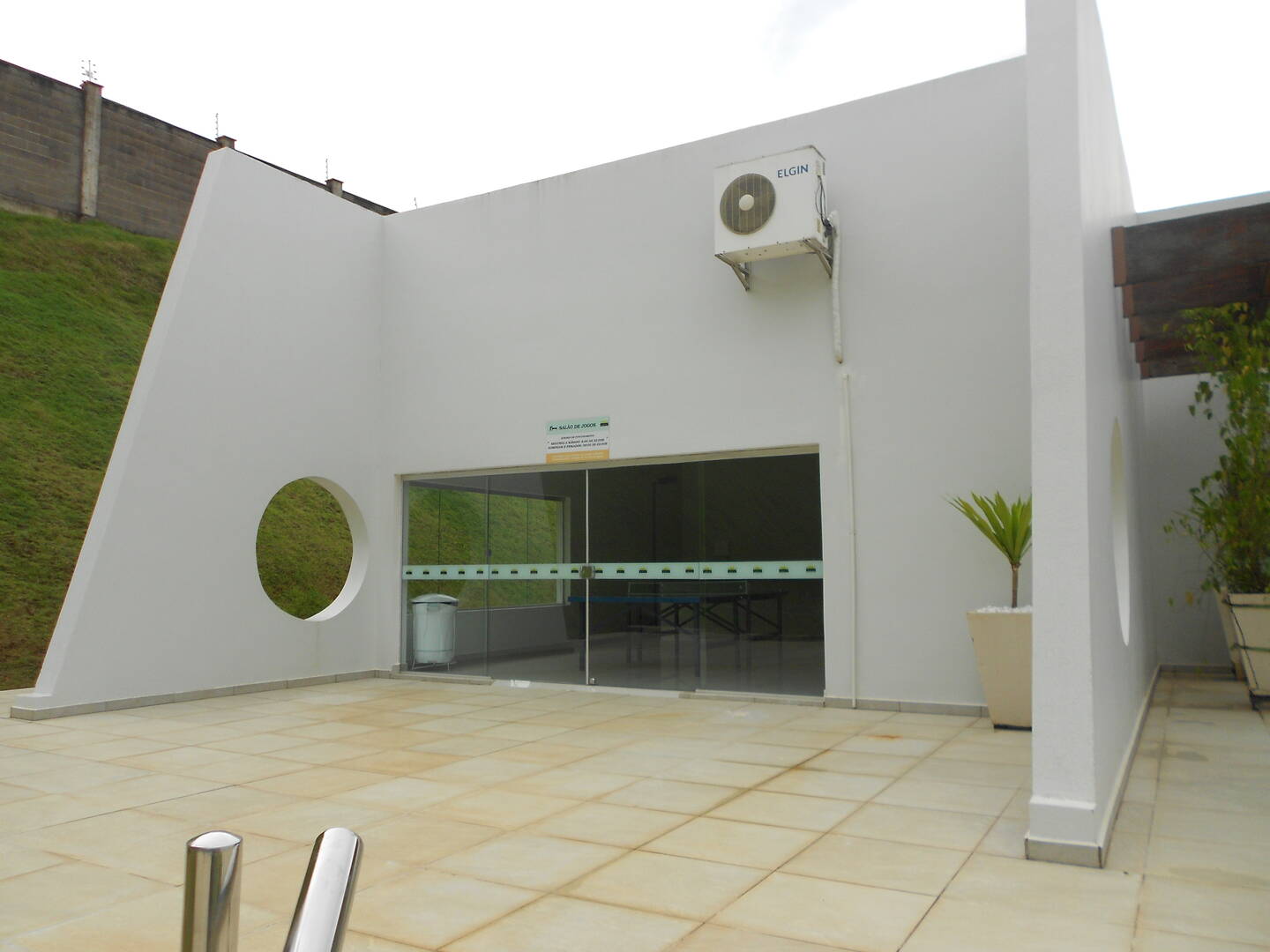 Casa de Condomínio à venda e aluguel com 3 quartos, 450m² - Foto 50