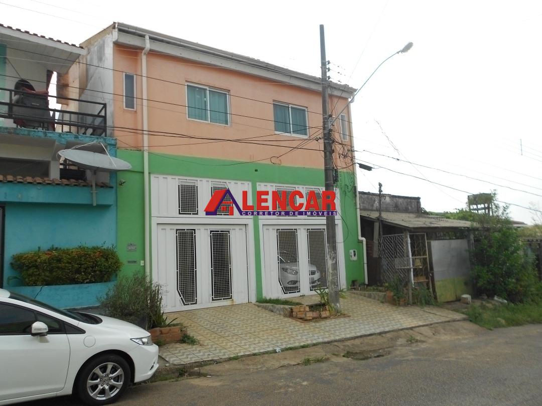 EXCELENTE CASA NO CENTRO DA CIDADE.
