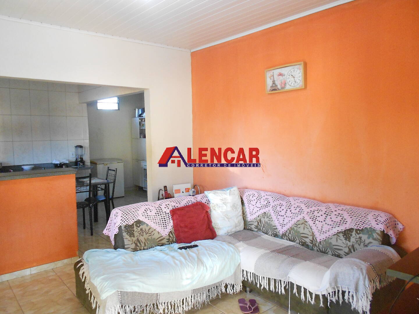 CASA 02 QUARTOS, COM AMPLO QUINTAL. 720 M².