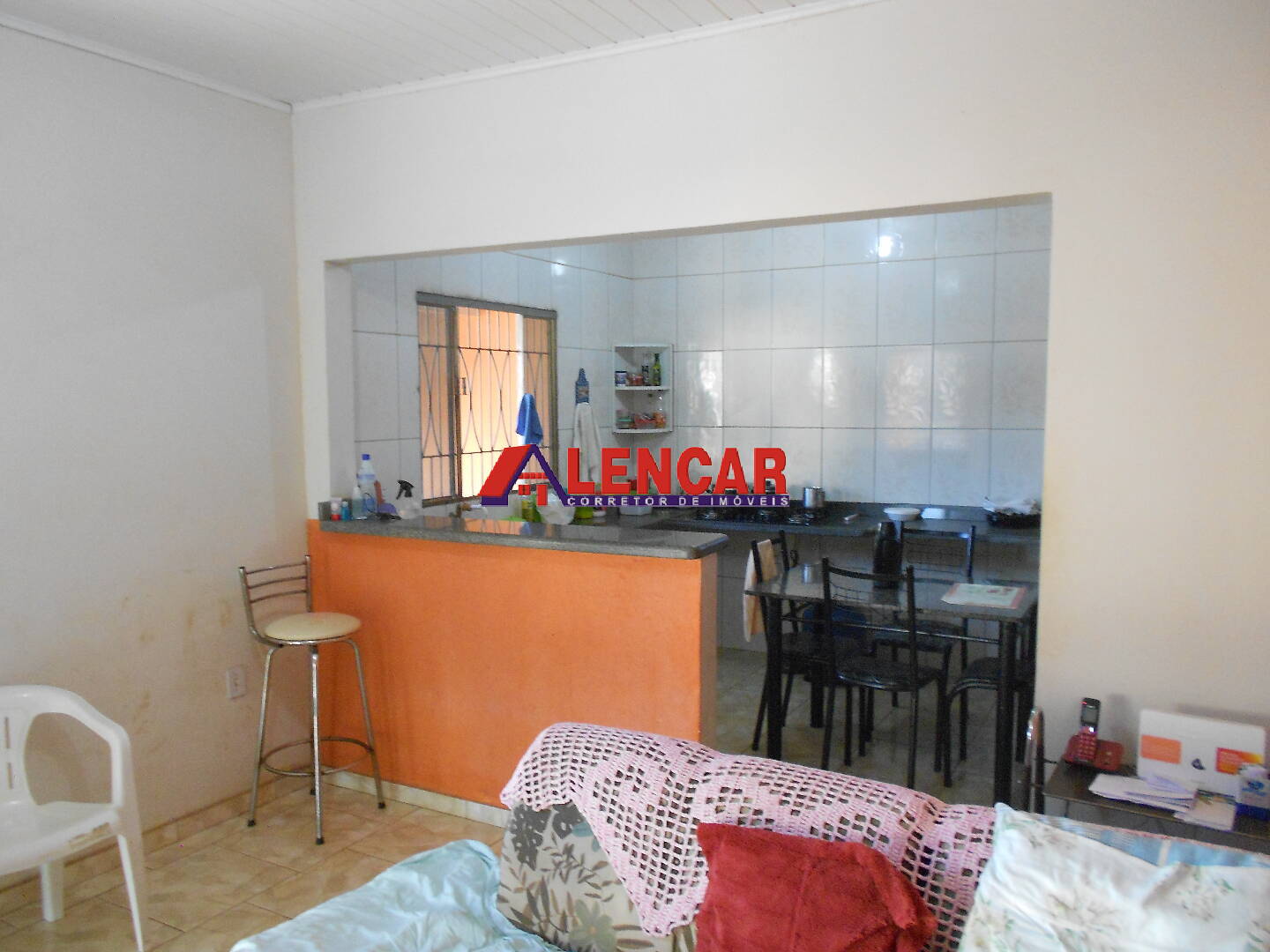 CASA 02 QUARTOS, COM AMPLO QUINTAL. 720 M².