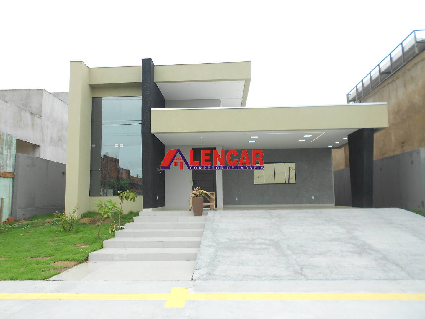Casa de Condomínio à venda e aluguel com 3 quartos, 430m² - Foto 1