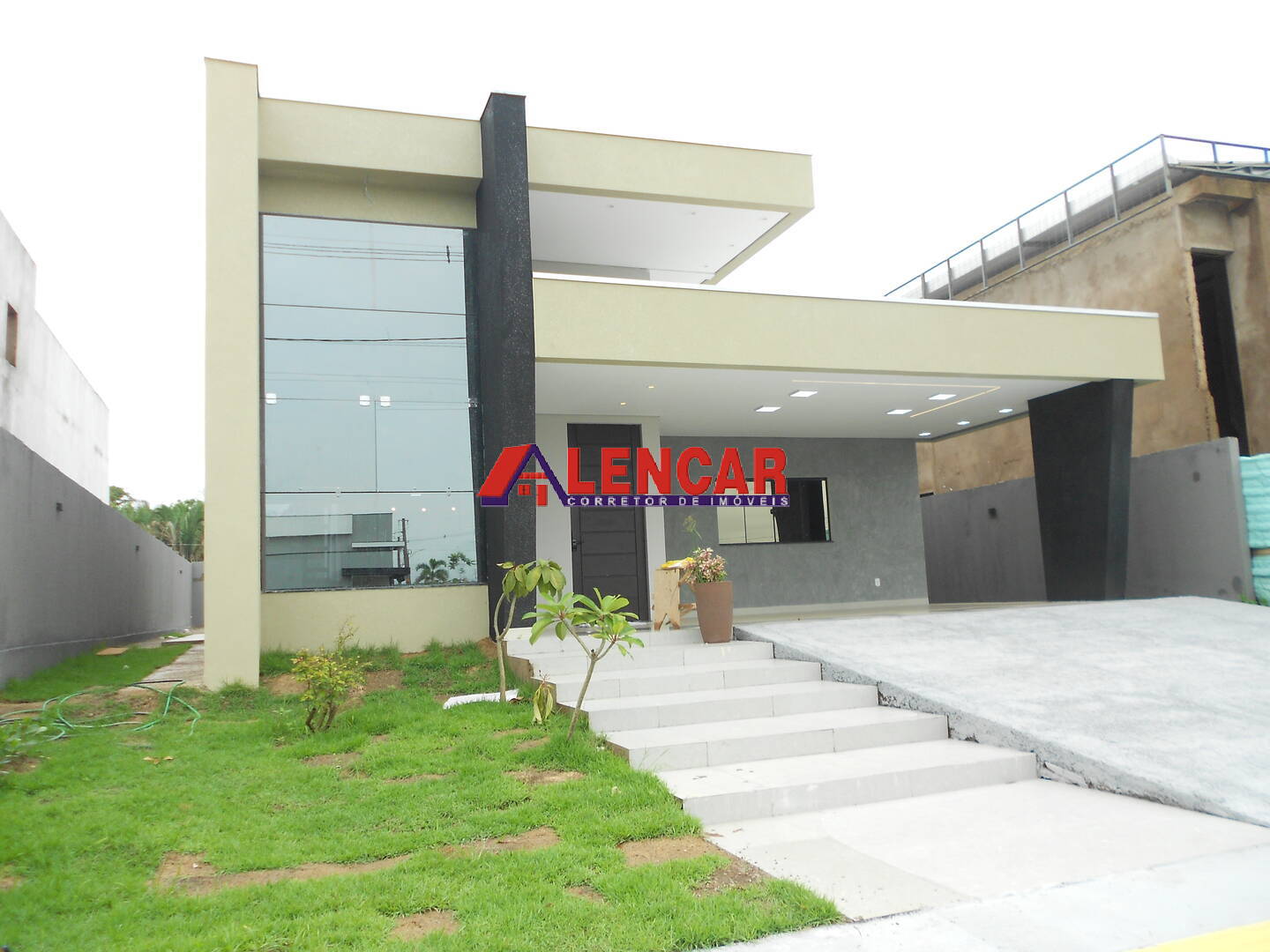 Casa de Condomínio à venda e aluguel com 3 quartos, 430m² - Foto 3