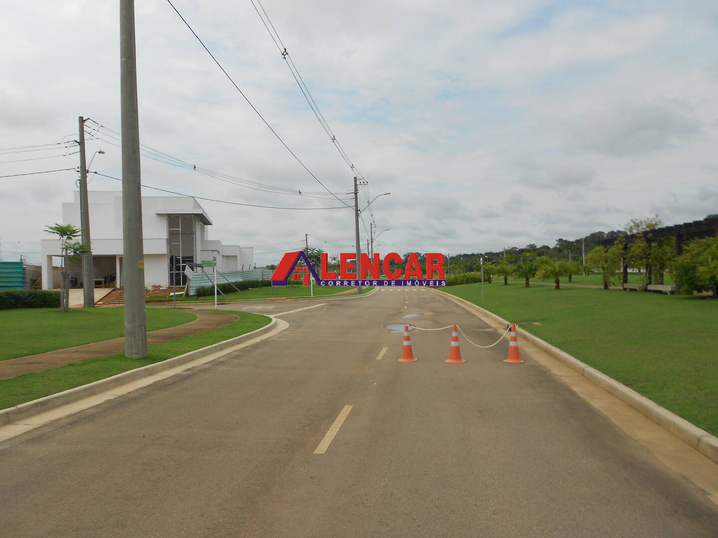 Casa de Condomínio à venda e aluguel com 3 quartos, 430m² - Foto 38