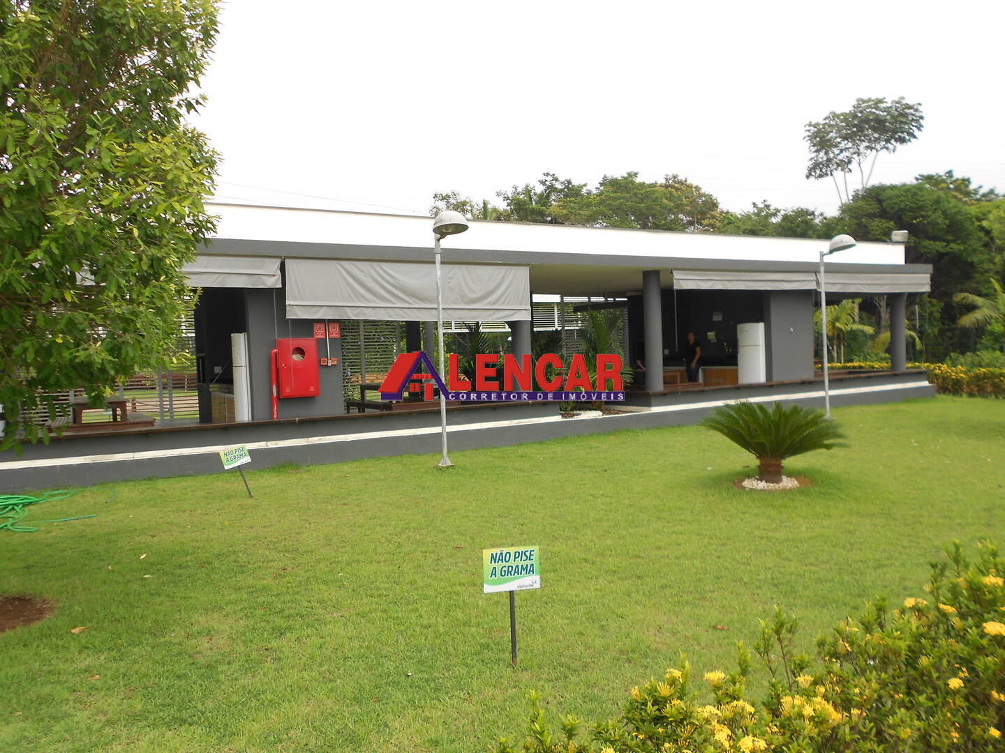 Casa de Condomínio à venda e aluguel com 3 quartos, 430m² - Foto 46