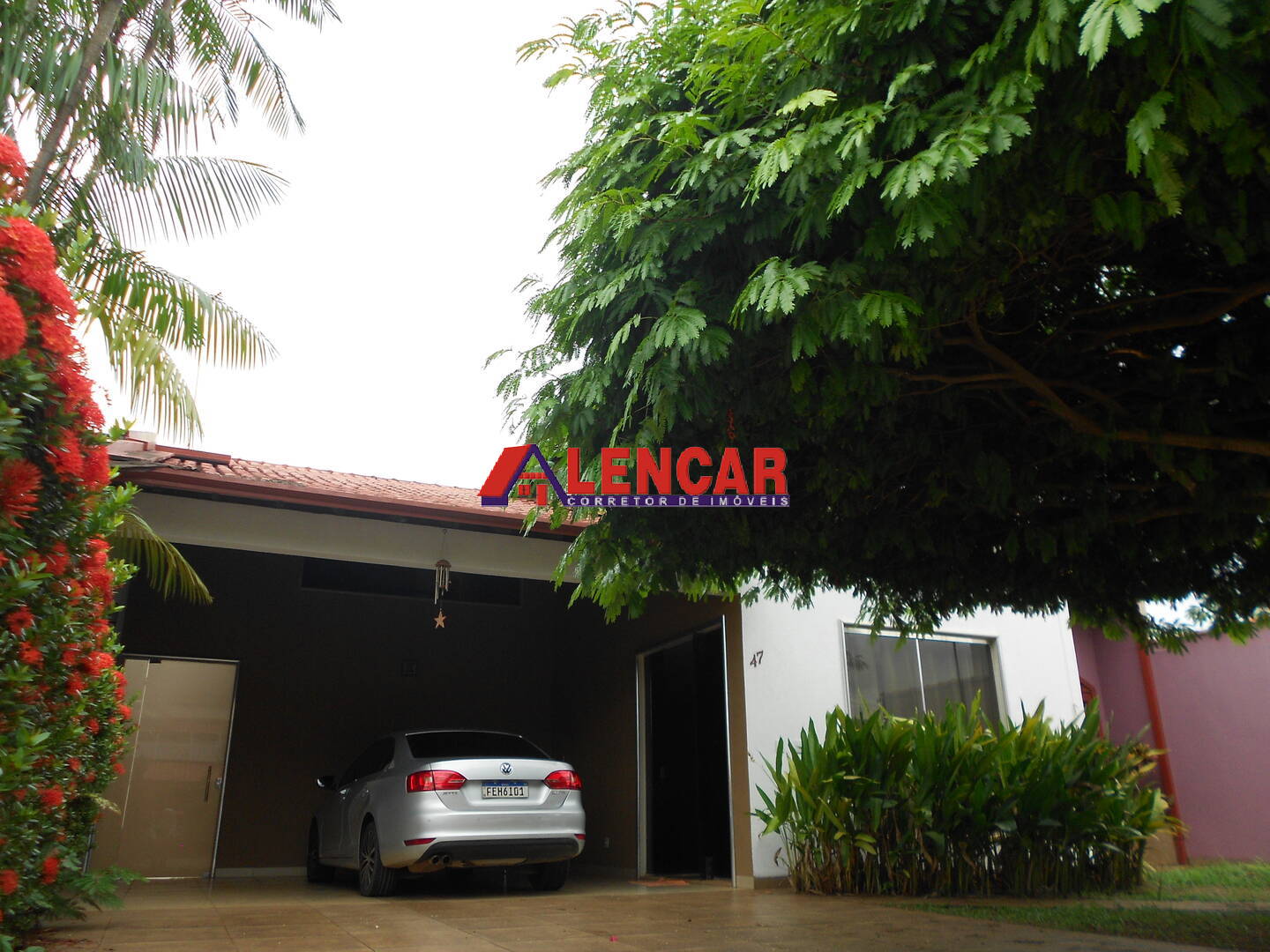 Casa de Condomínio à venda e aluguel com 7 quartos, 480m² - Foto 3
