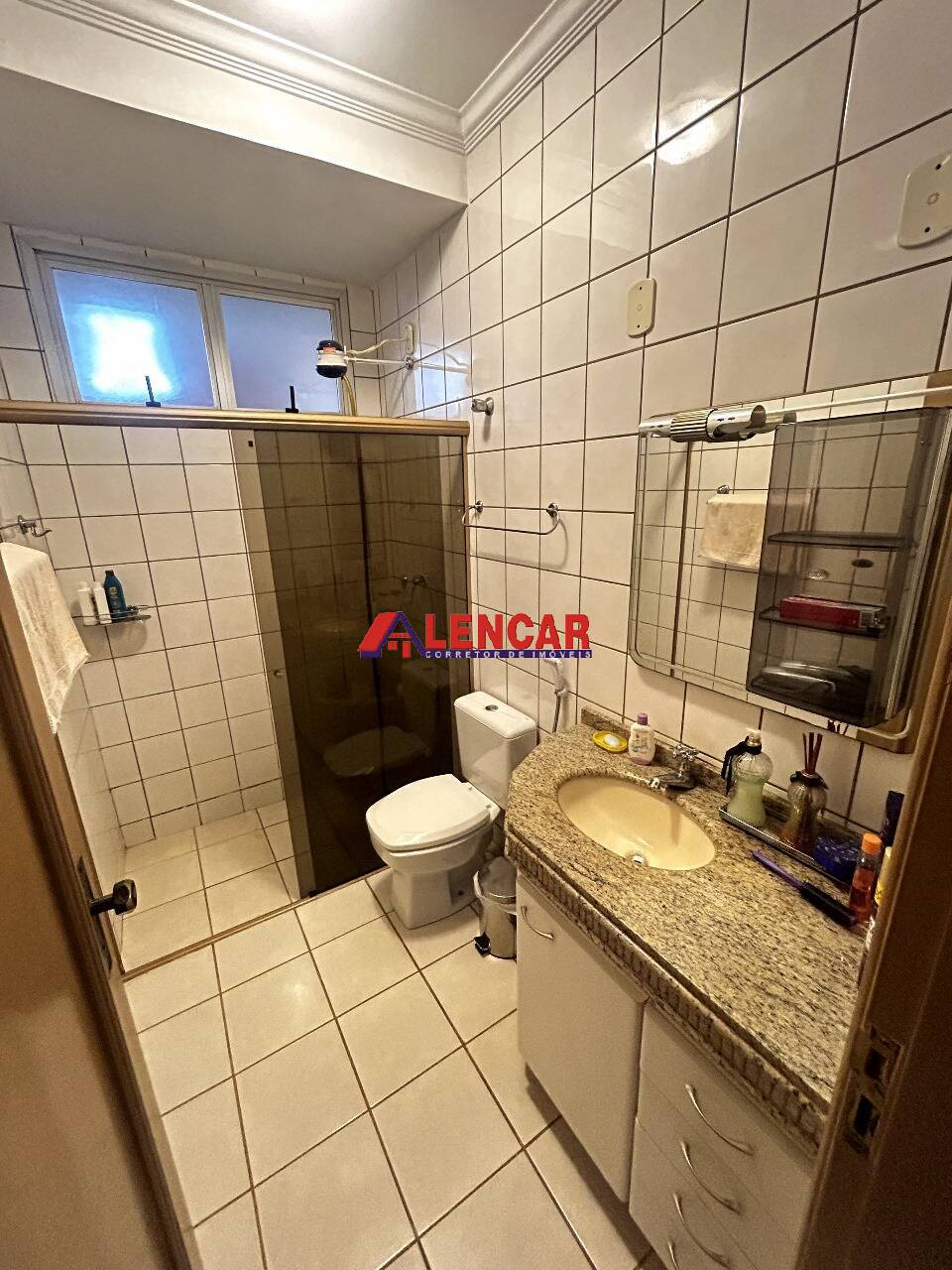 Casa de Condomínio à venda e aluguel com 7 quartos, 480m² - Foto 11