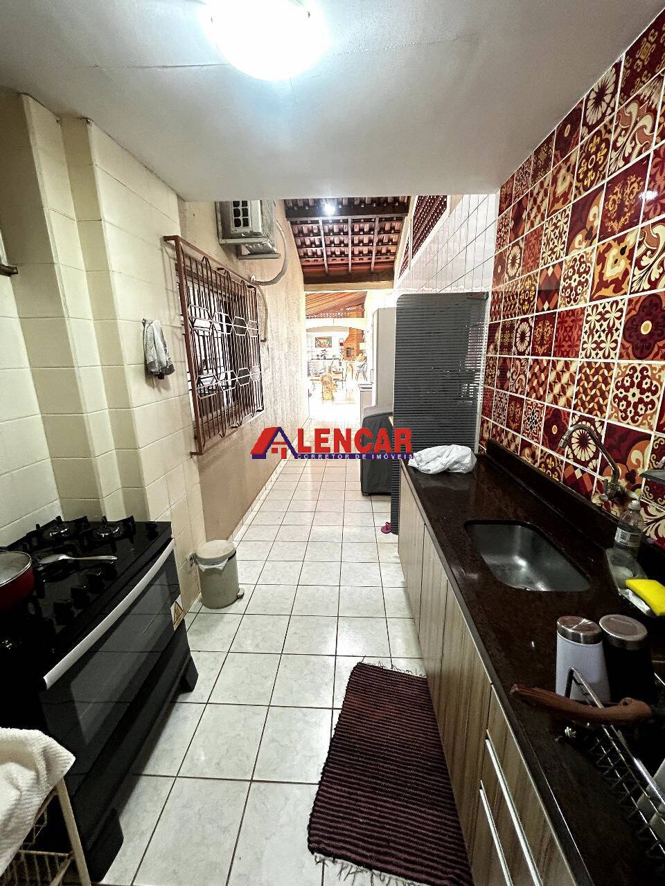 Casa de Condomínio à venda e aluguel com 7 quartos, 480m² - Foto 21