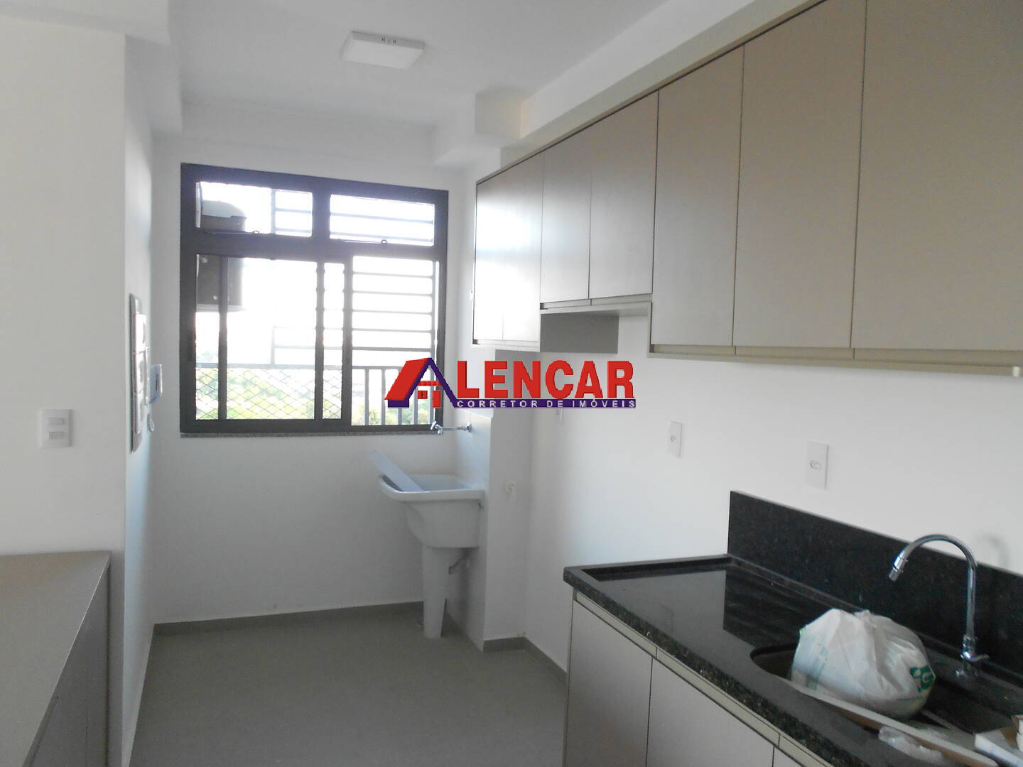 Apartamento para alugar com 2 quartos, 60m² - Foto 6
