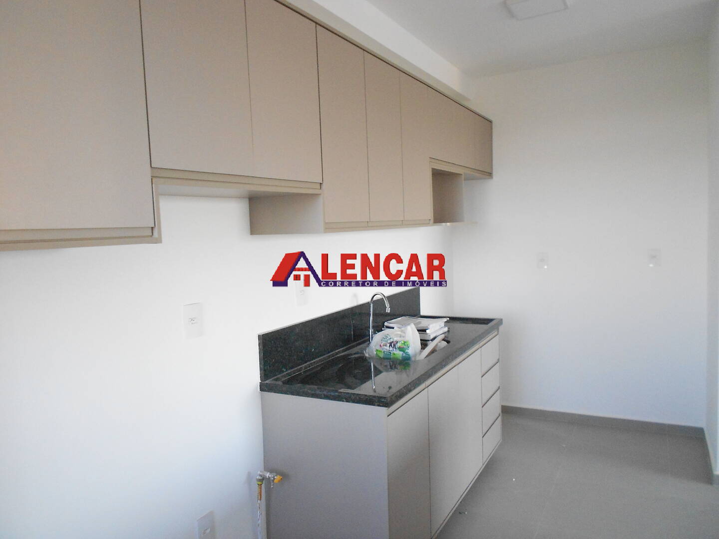 Apartamento para alugar com 2 quartos, 60m² - Foto 7