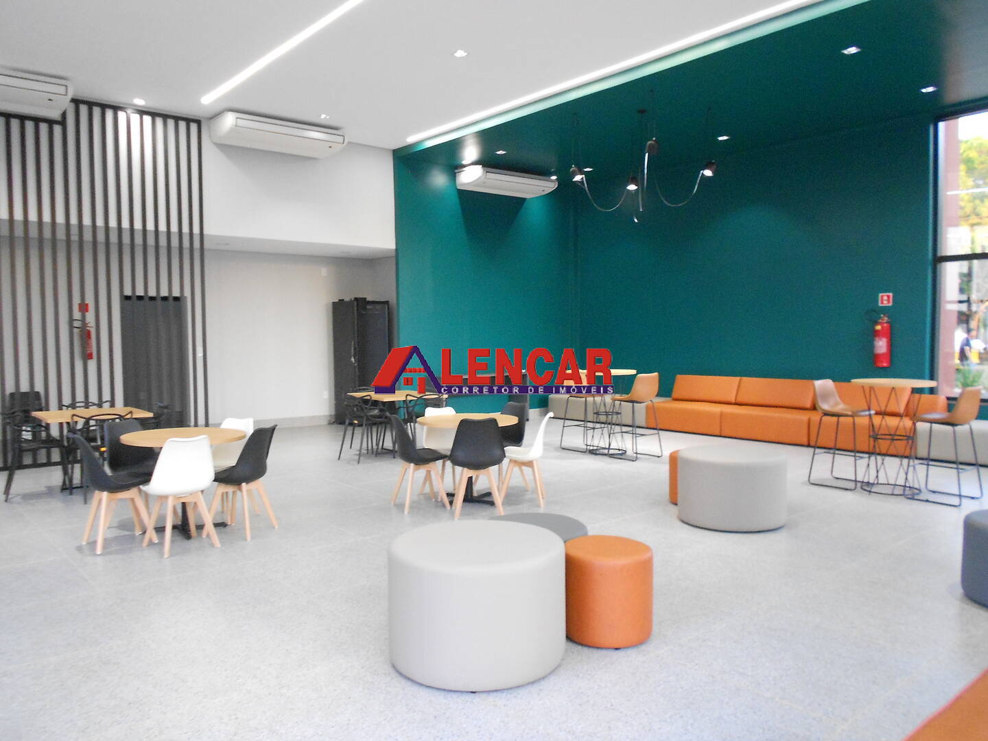 Apartamento para alugar com 2 quartos, 60m² - Foto 37