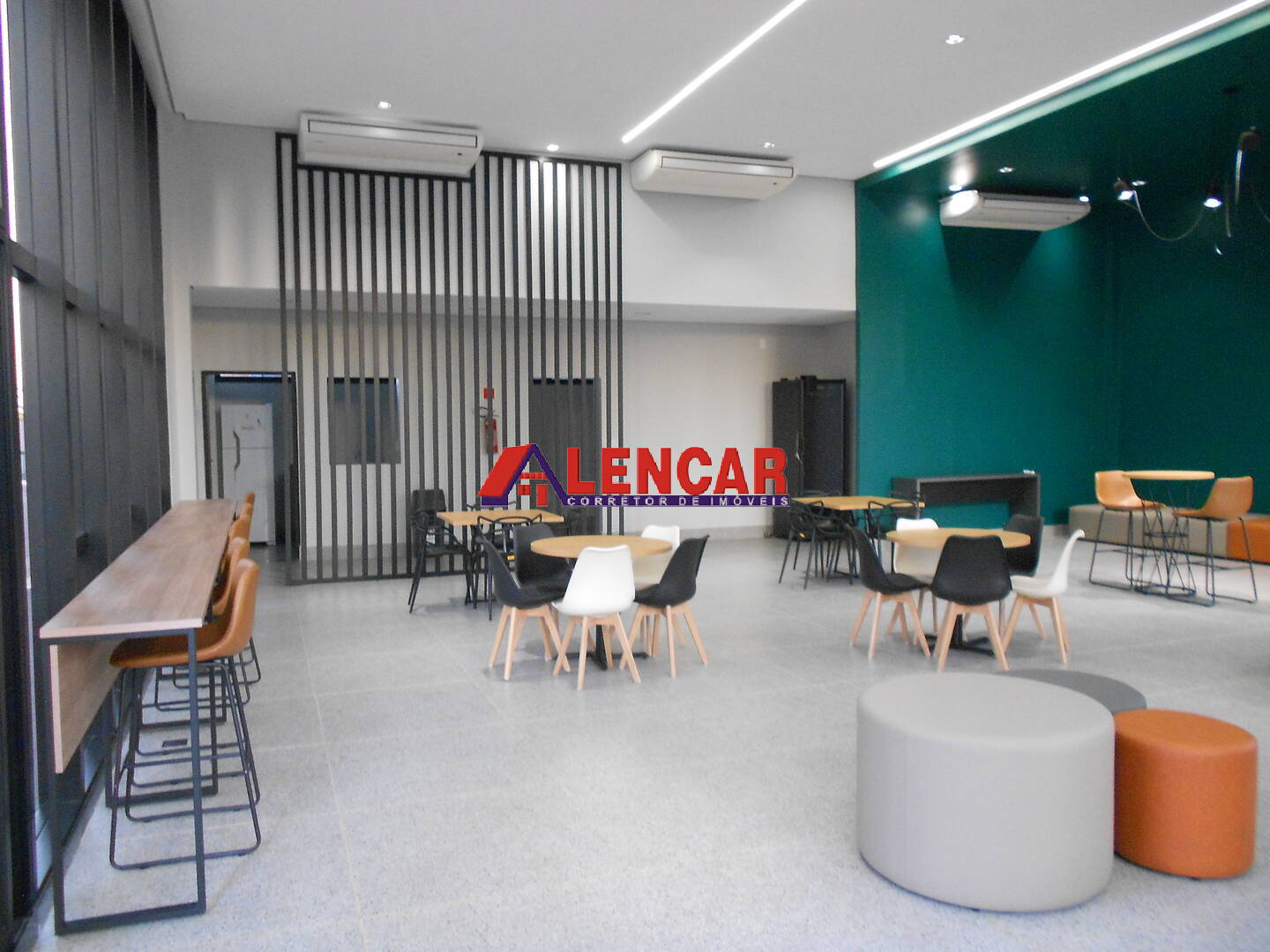 Apartamento para alugar com 2 quartos, 60m² - Foto 38