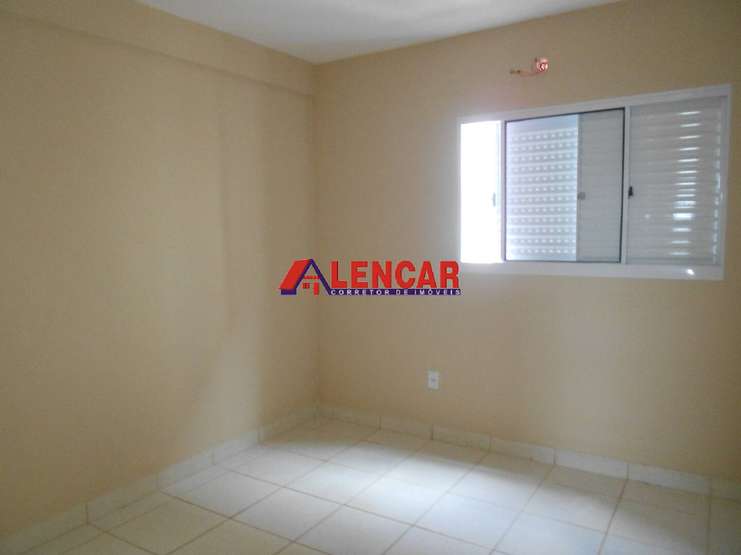 Apartamento para alugar com 3 quartos, 75m² - Foto 10