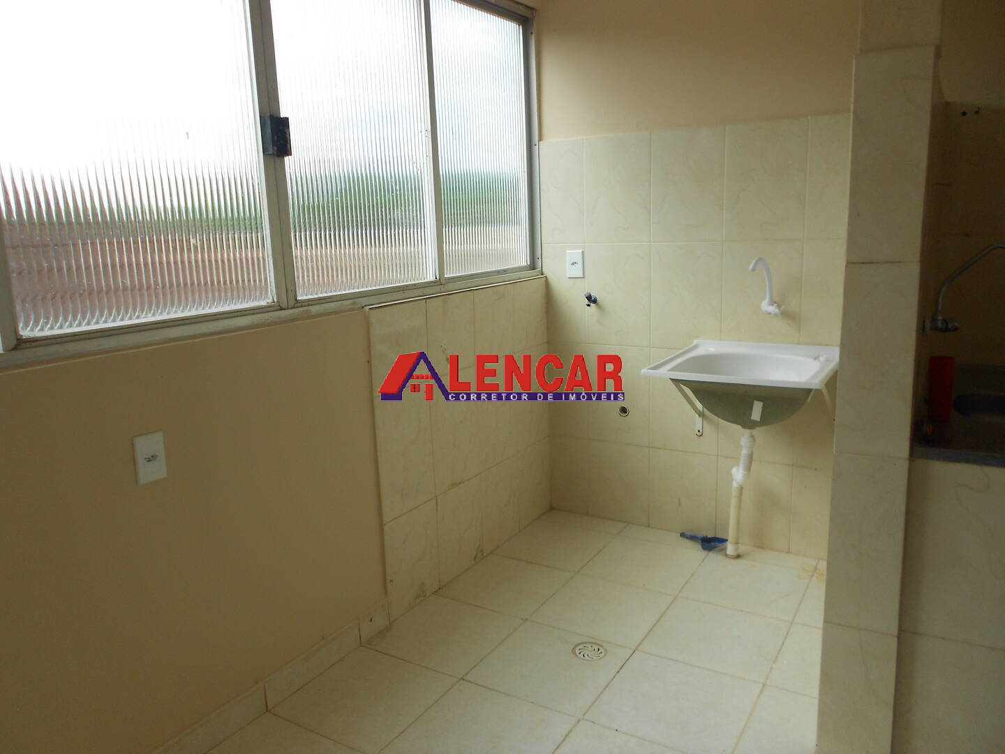 Apartamento para alugar com 3 quartos, 75m² - Foto 18