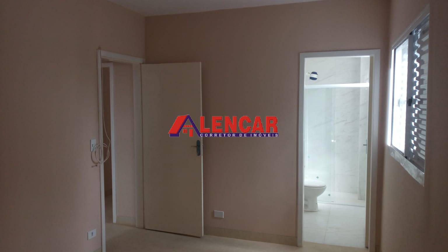 Apartamento para alugar com 3 quartos, 75m² - Foto 12