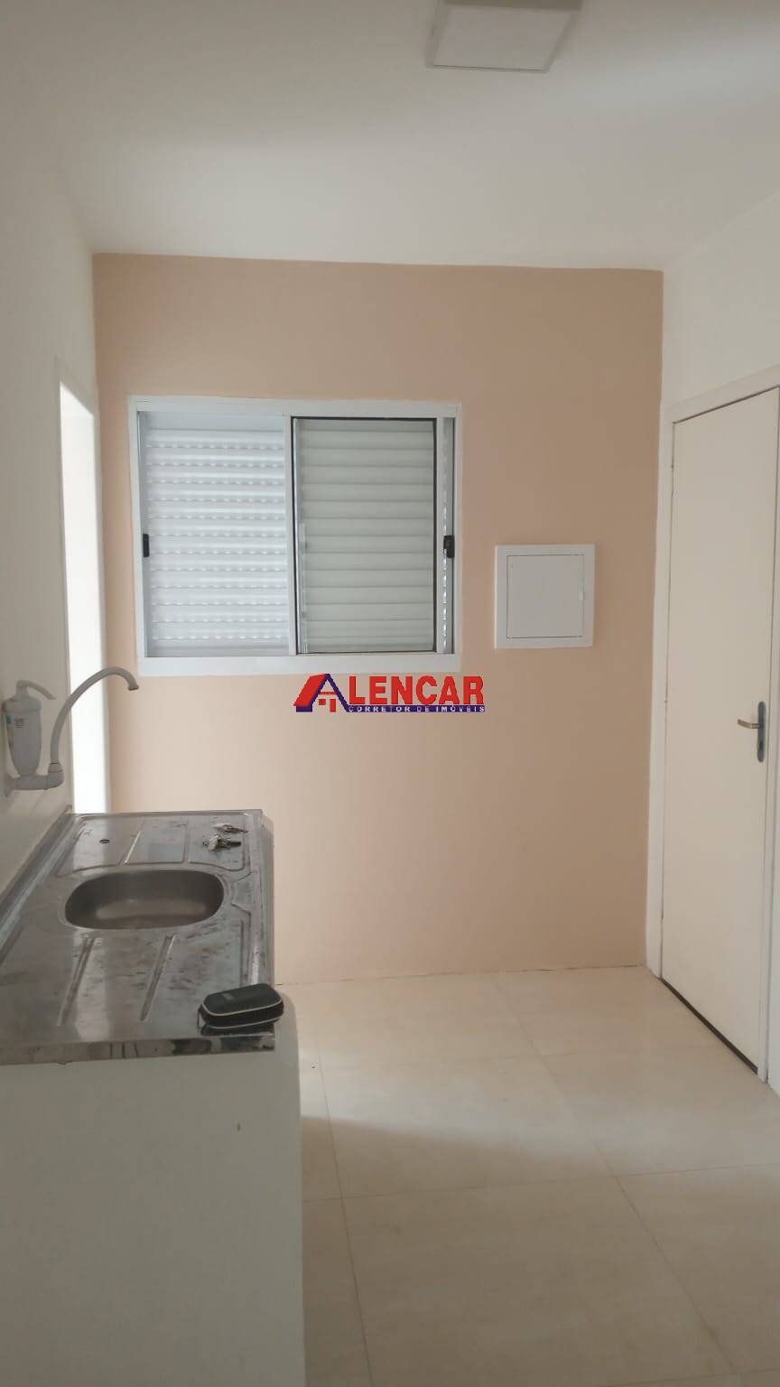 Apartamento para alugar com 3 quartos, 75m² - Foto 14