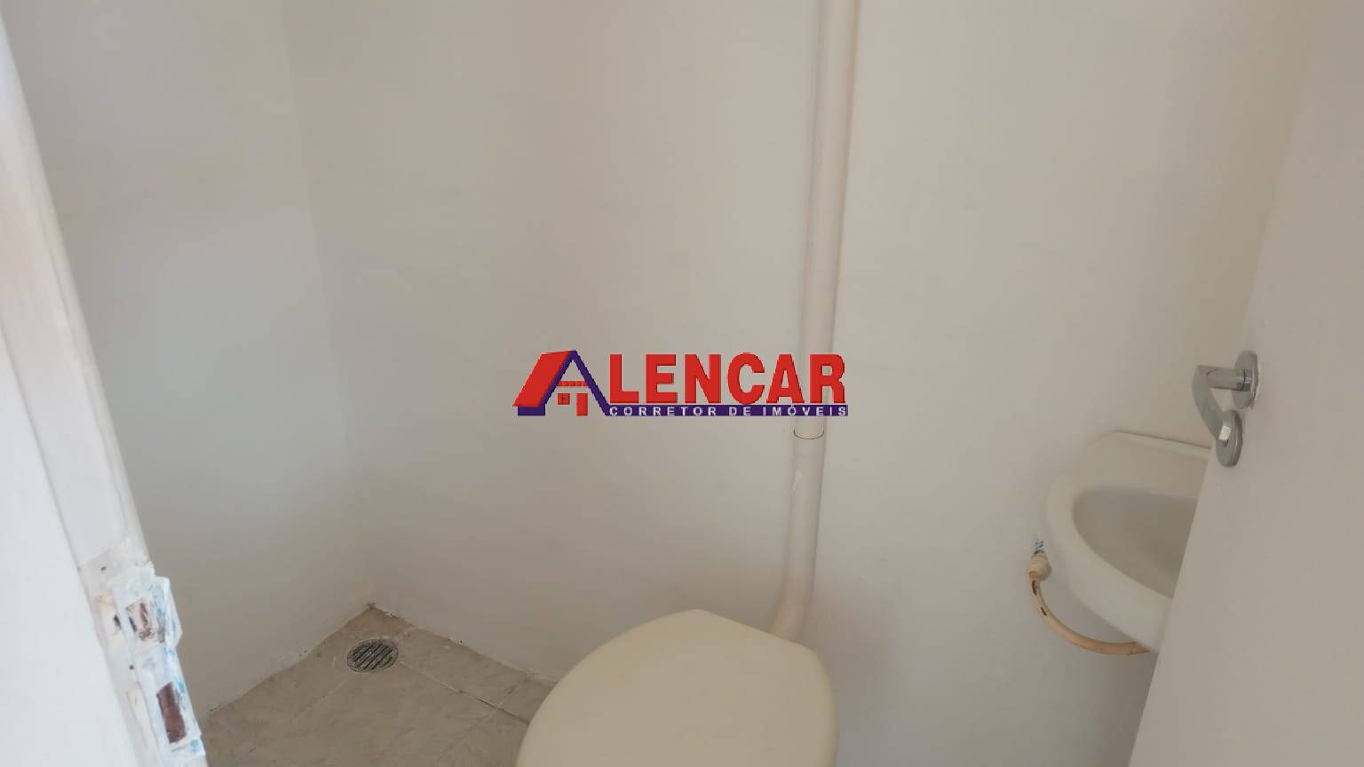 Apartamento para alugar com 3 quartos, 75m² - Foto 17