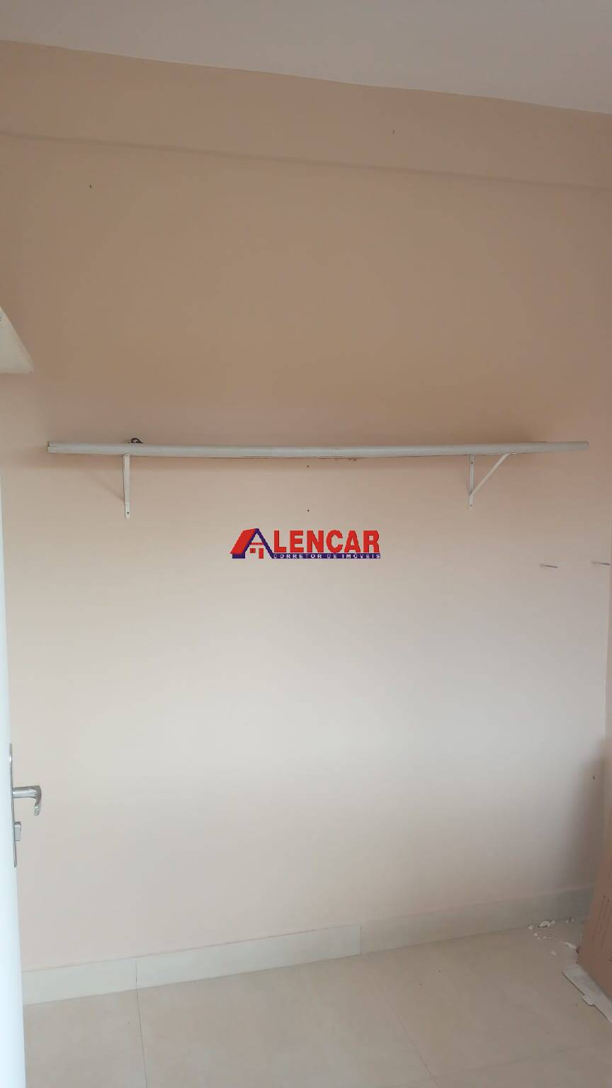 Apartamento para alugar com 3 quartos, 75m² - Foto 16