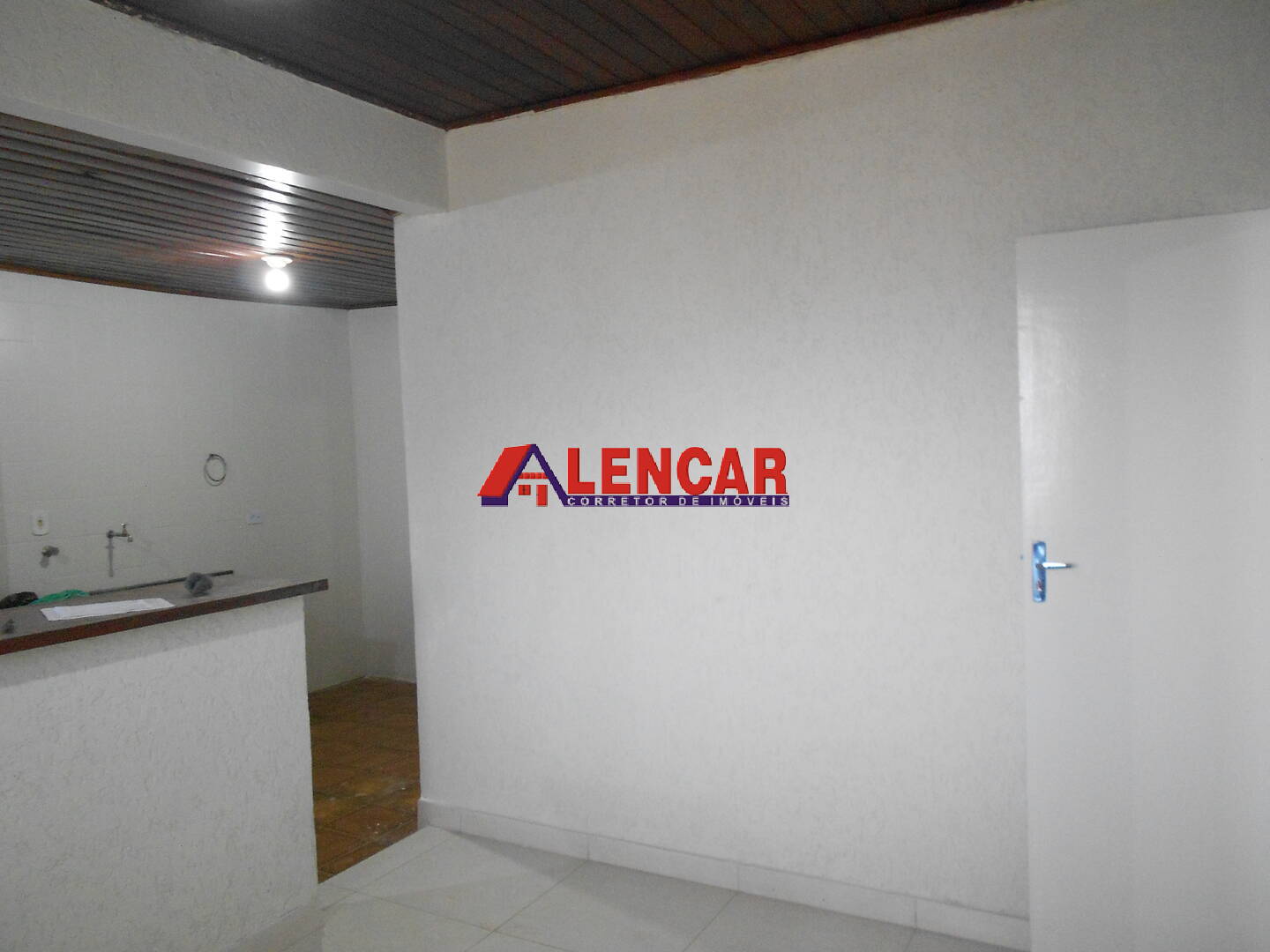 Casa para alugar com 4 quartos, 350m² - Foto 18