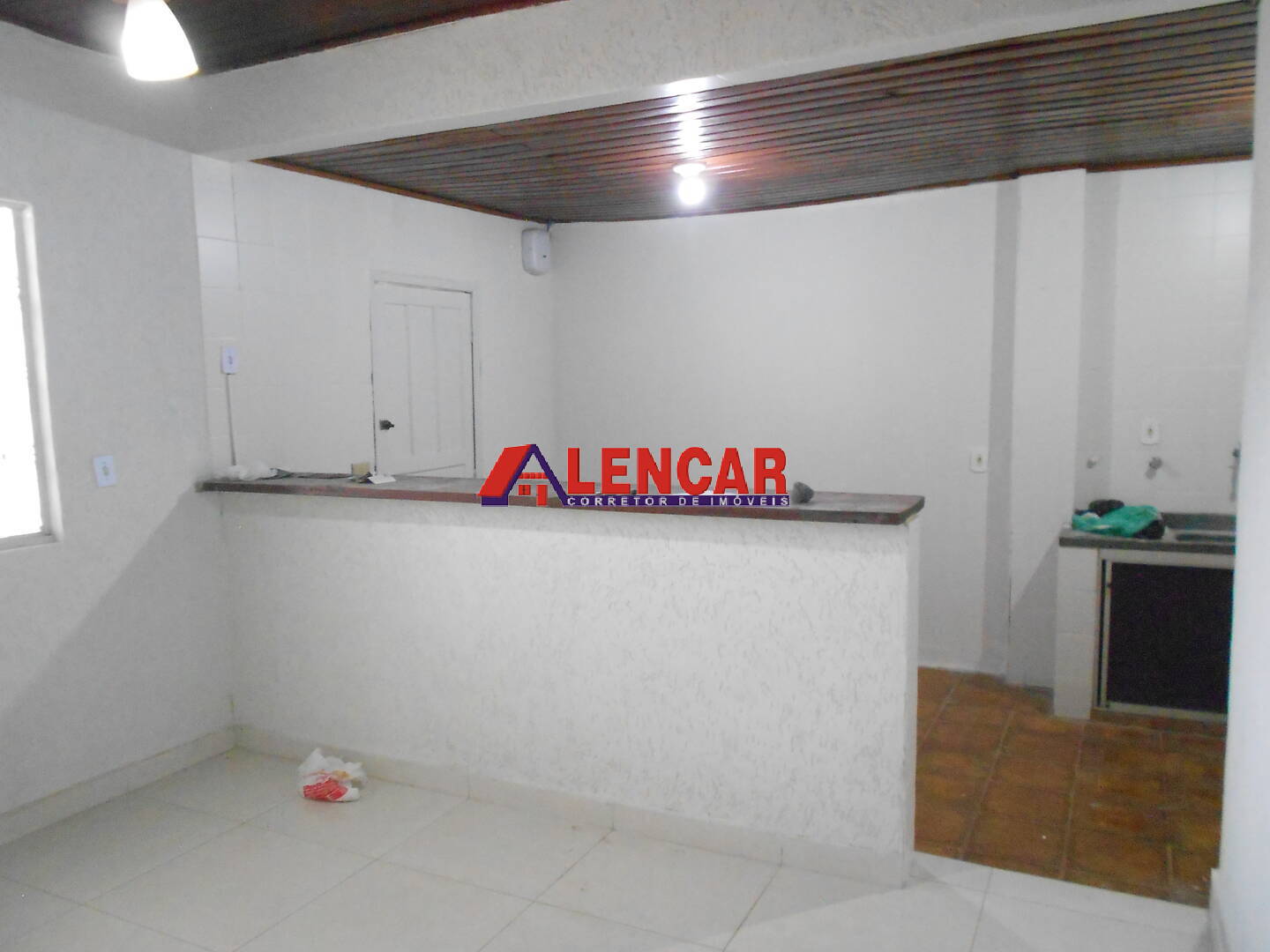 Casa para alugar com 4 quartos, 350m² - Foto 20