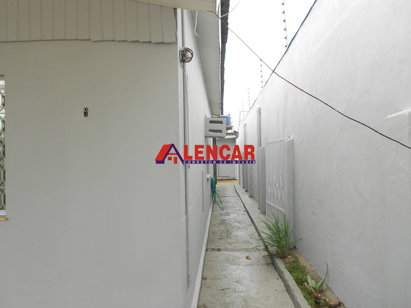 Casa para alugar com 4 quartos, 350m² - Foto 24