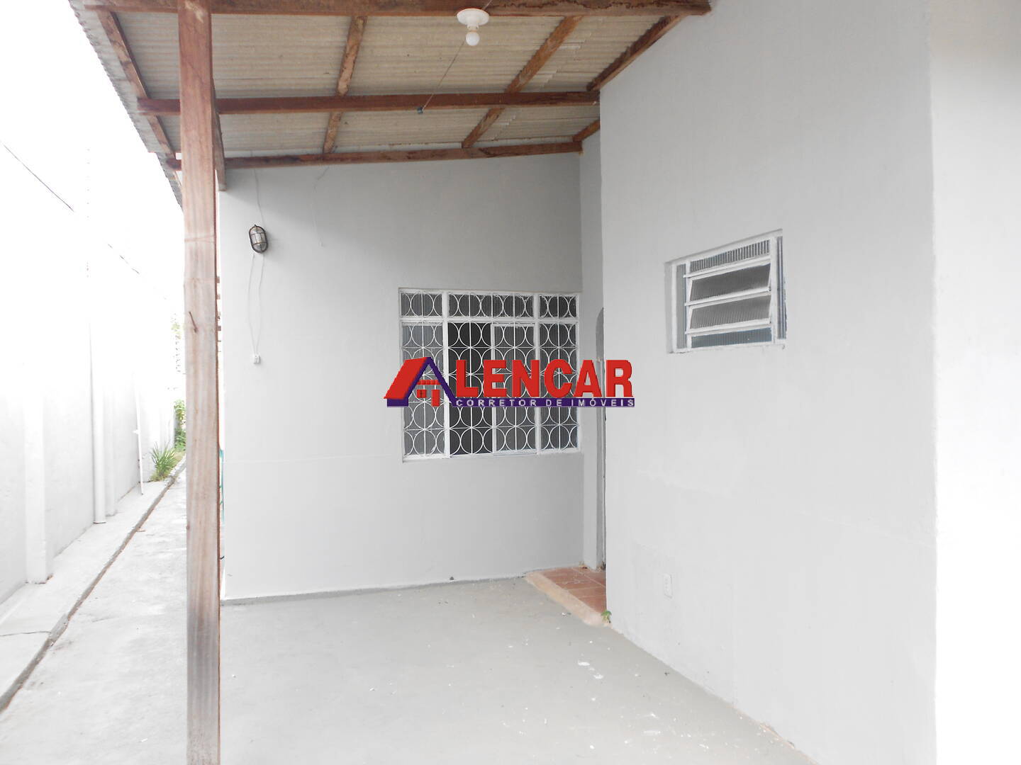 Casa para alugar com 4 quartos, 350m² - Foto 26
