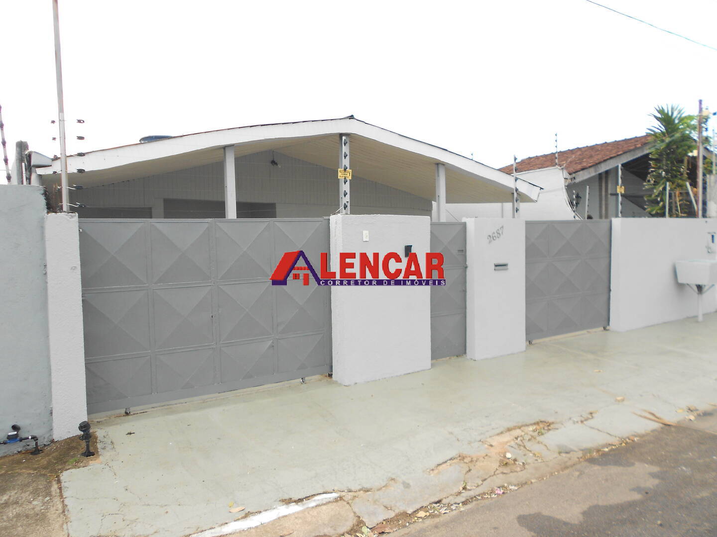 Casa para alugar com 4 quartos, 350m² - Foto 37