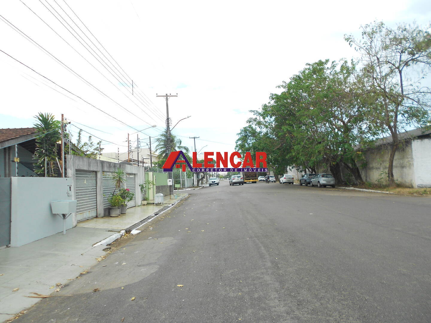 Casa para alugar com 4 quartos, 350m² - Foto 38
