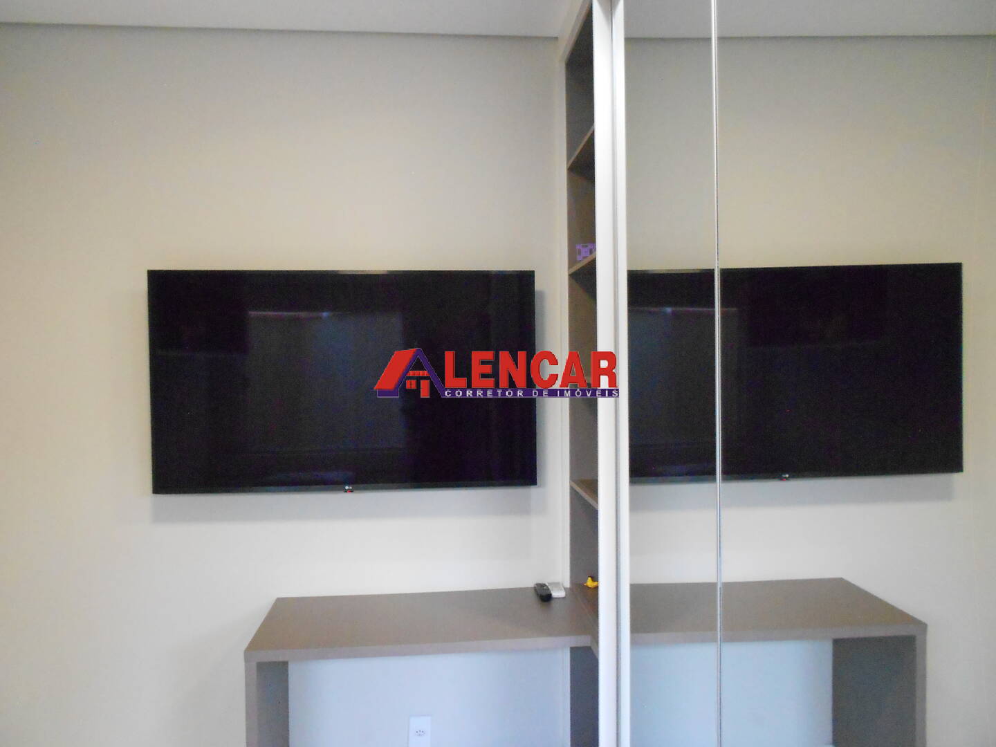 Apartamento à venda com 2 quartos, 80m² - Foto 25